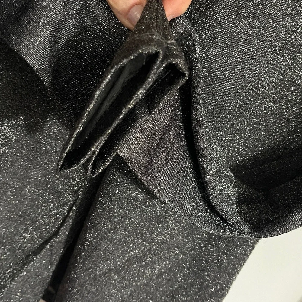 Reformation Junie Shimmer Mock Neck Top Size Large NEW - Picture 7 of 13